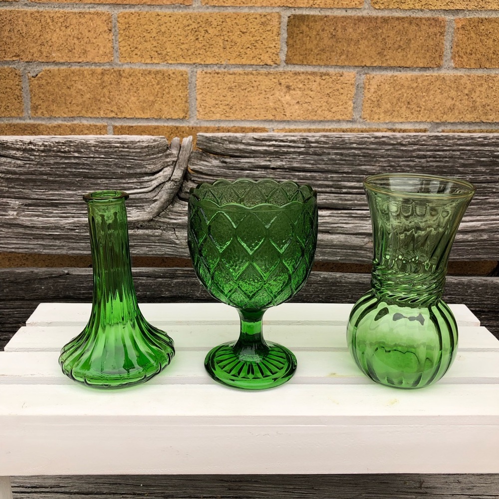 Vintage Apple green glassware set of 3 Footed compote glass bud Vase farmhouse💚